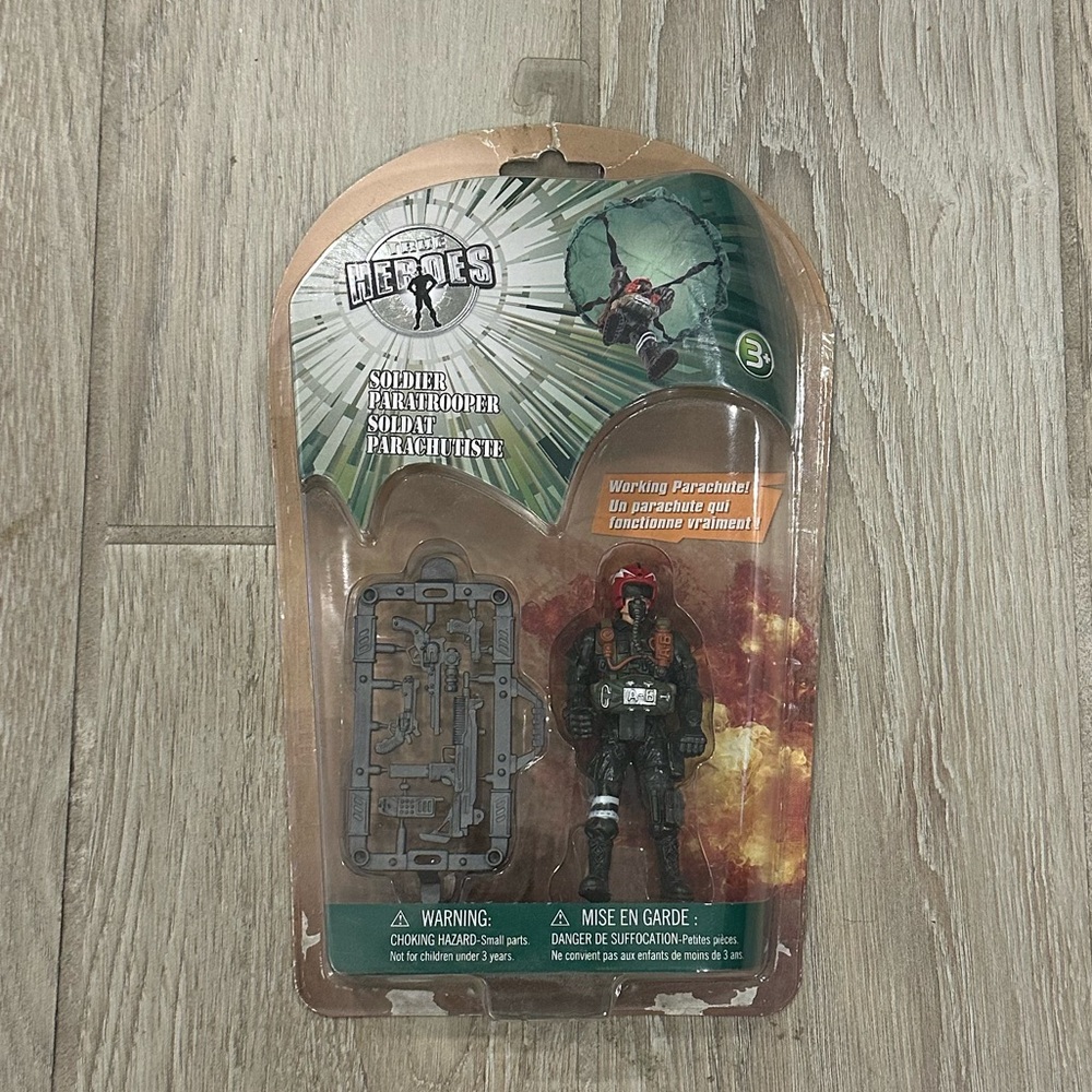 VTG True Heroes “Soldier Paratrooper” Action Figure